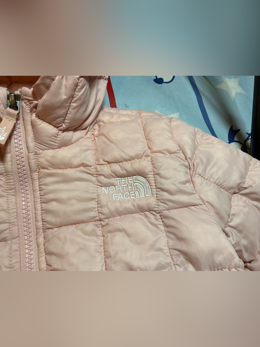 The north face thermoball eco hooded jacket pink/peach toddler 6t - Picture 5 of 9